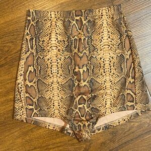 Snake print high-waisted shorts